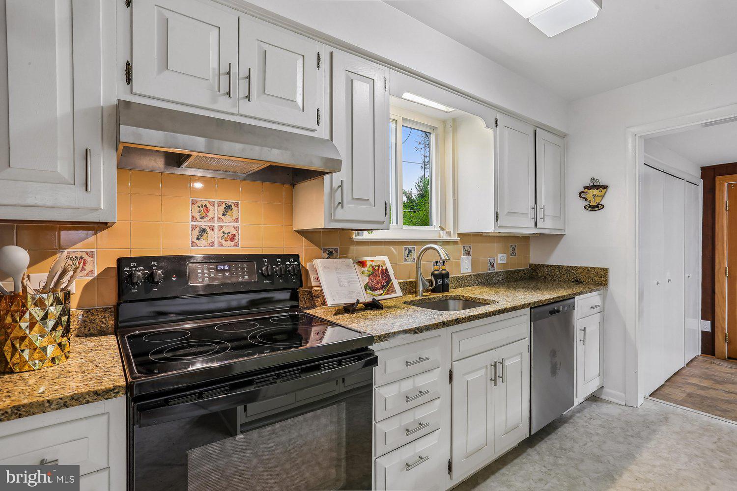 KEMP MILL ESTATES - Residential