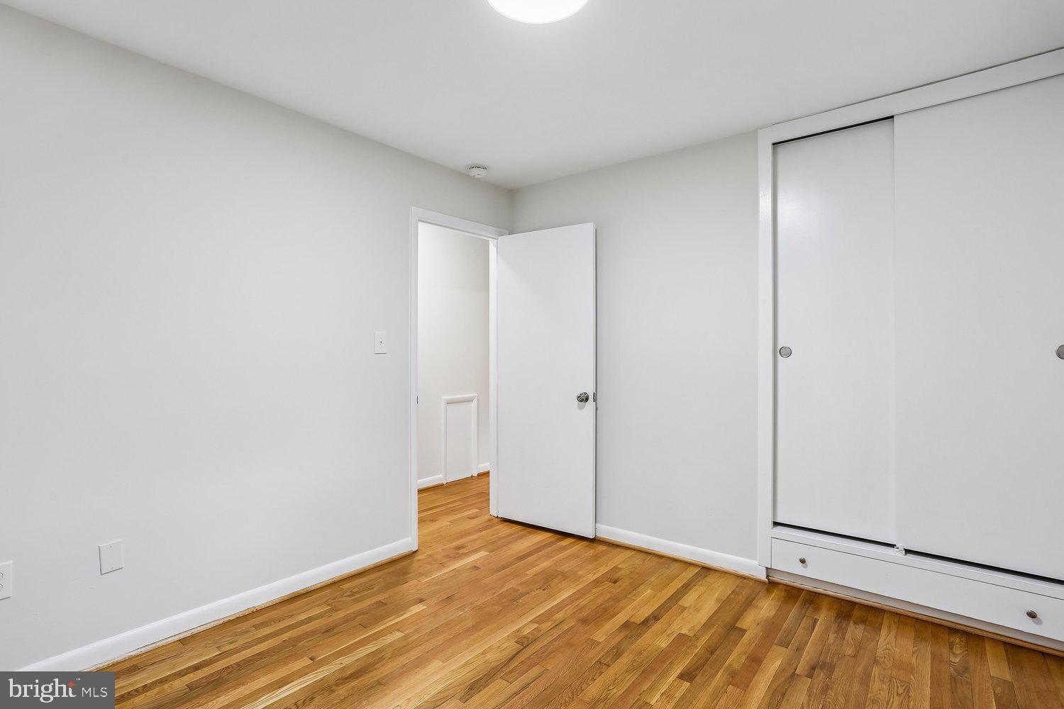 KEMP MILL ESTATES - Residential