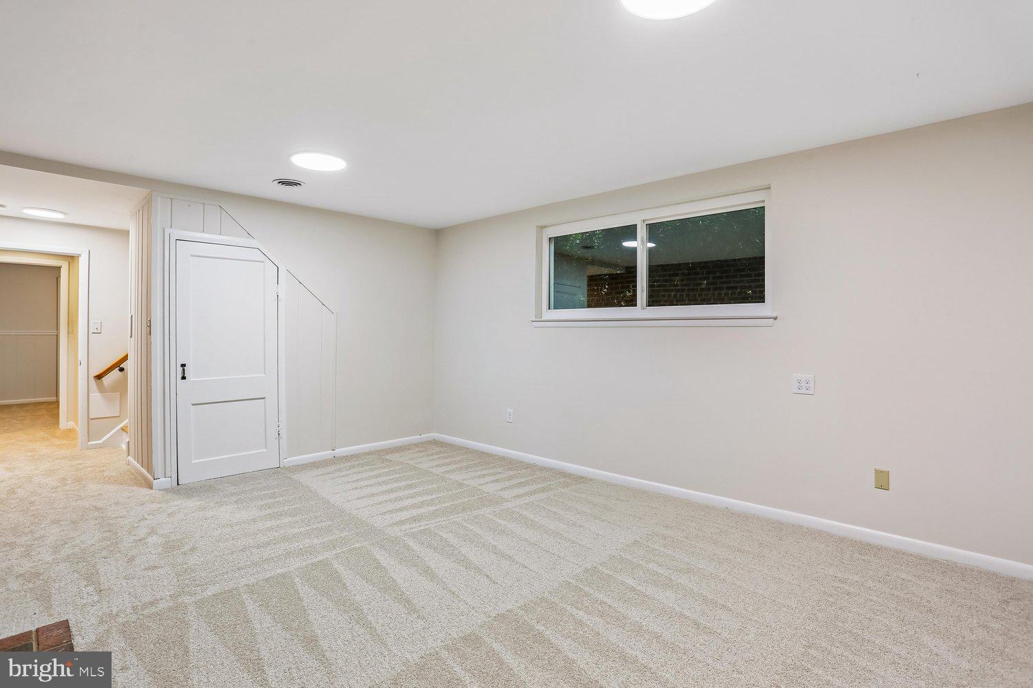 KEMP MILL ESTATES - Residential