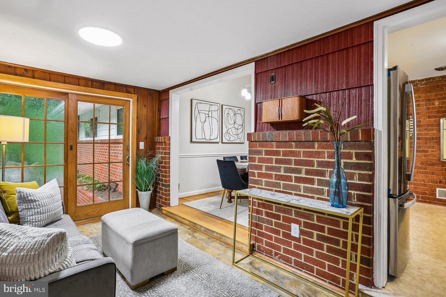 KEMP MILL ESTATES - Residential