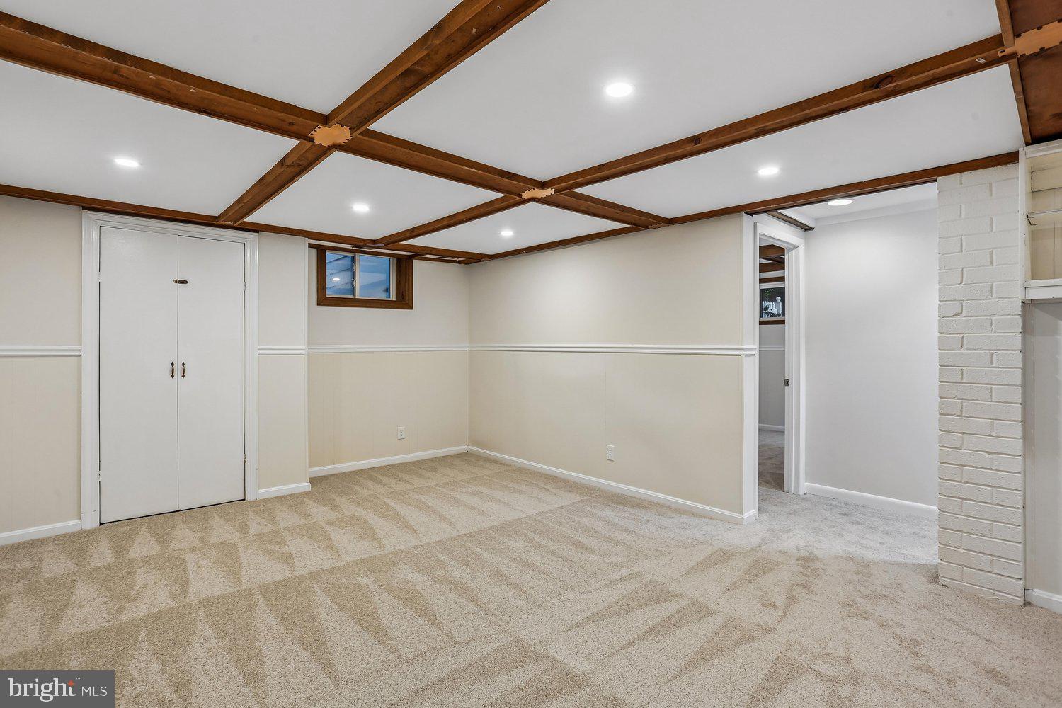 KEMP MILL ESTATES - Residential