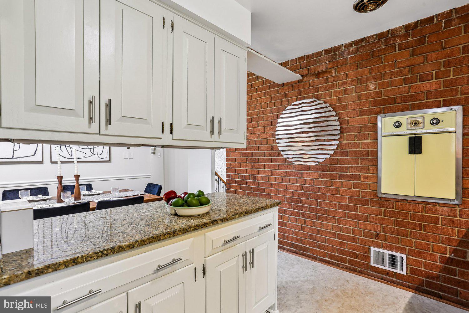 KEMP MILL ESTATES - Residential