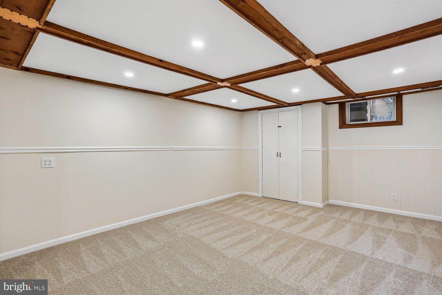 KEMP MILL ESTATES - Residential