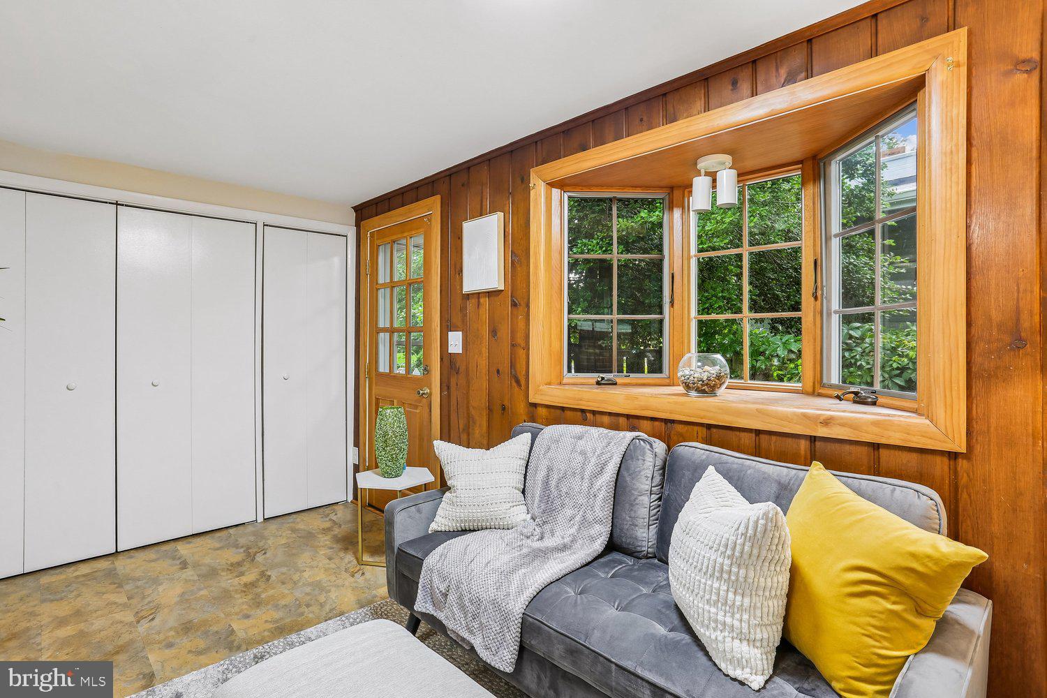 KEMP MILL ESTATES - Residential