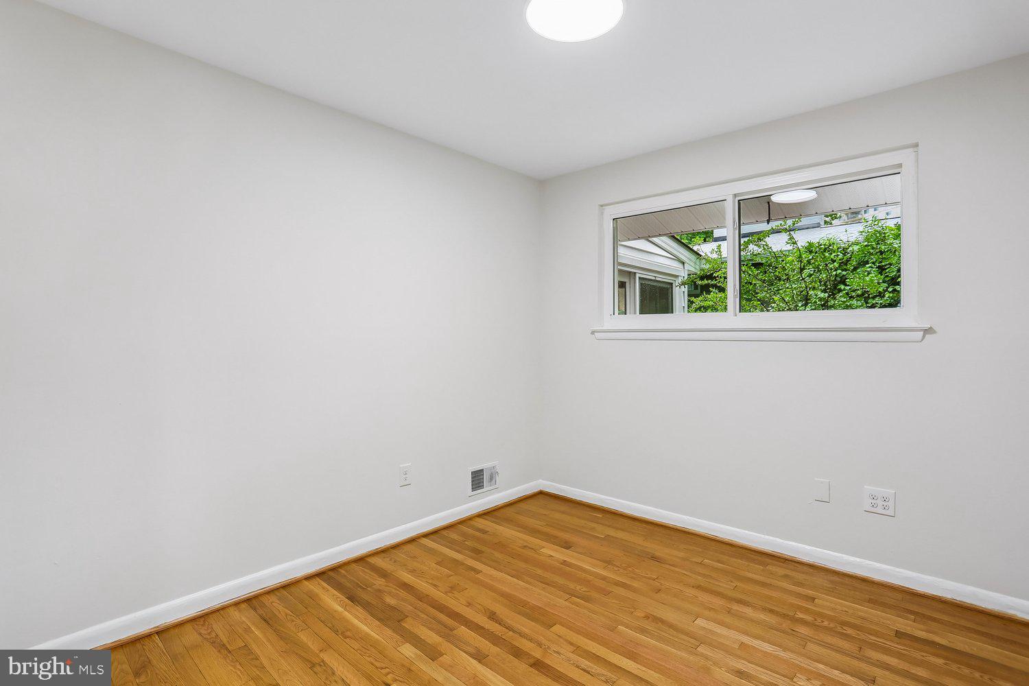 KEMP MILL ESTATES - Residential