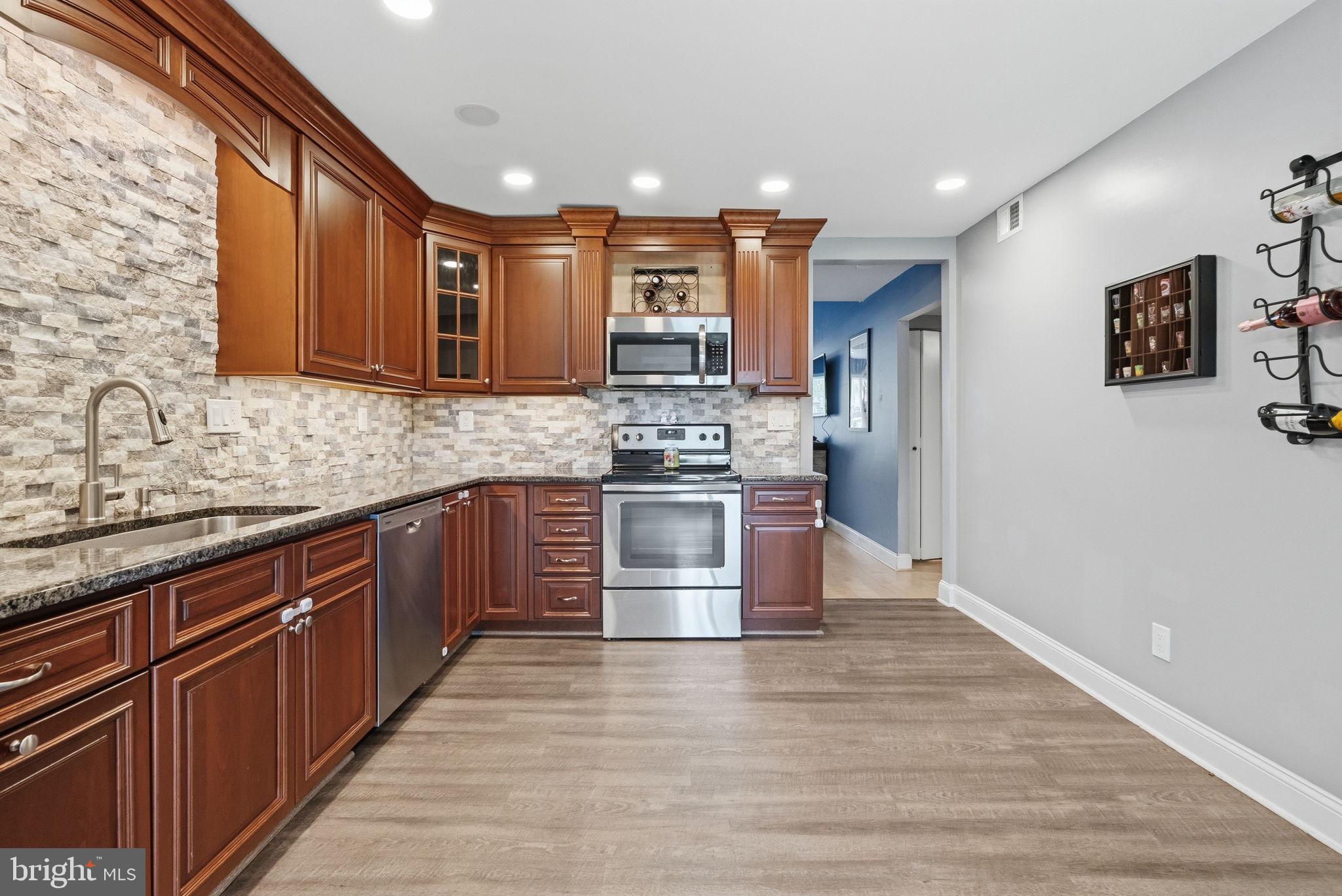 NESHAMINY VALLEY - Residential