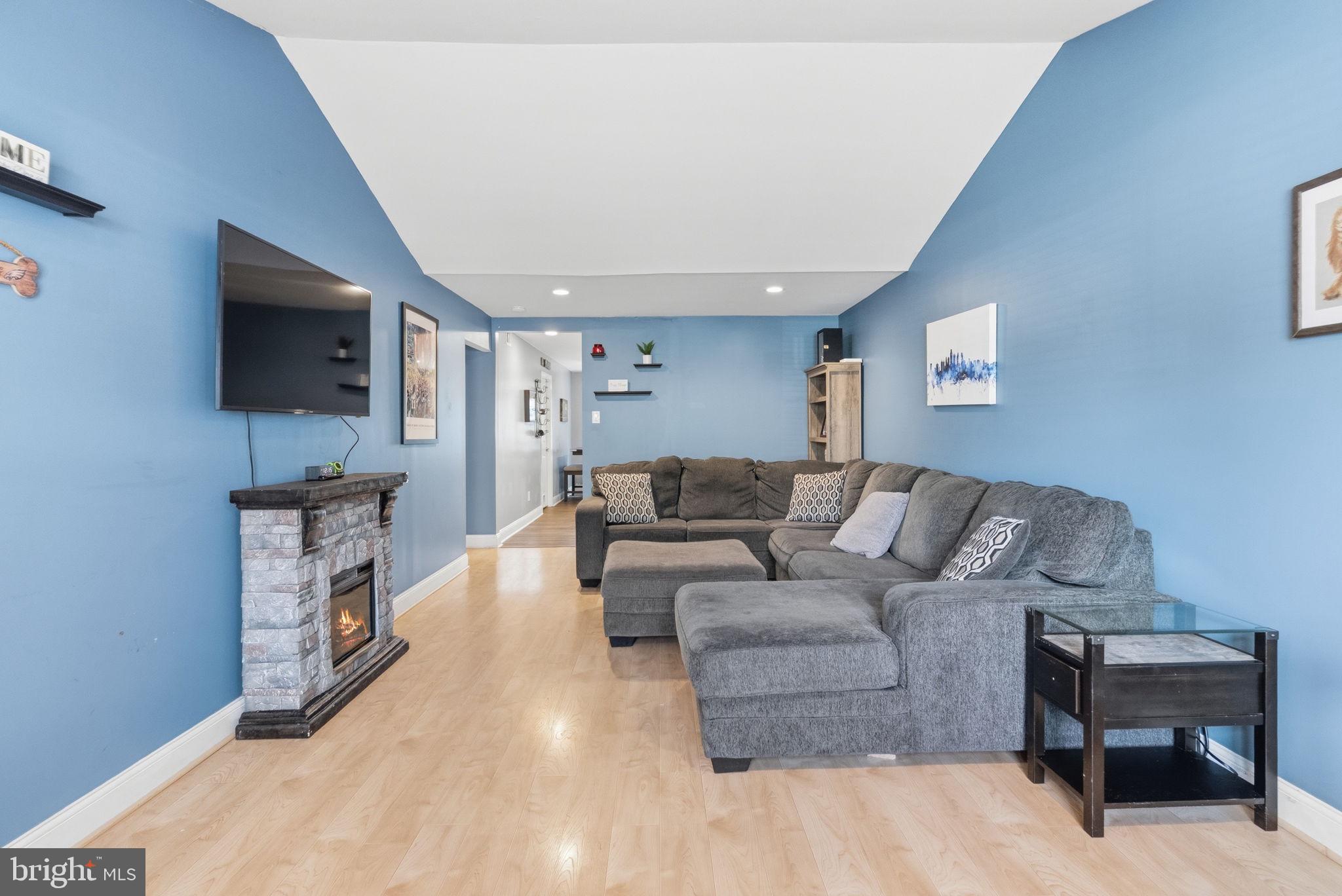 NESHAMINY VALLEY - Residential