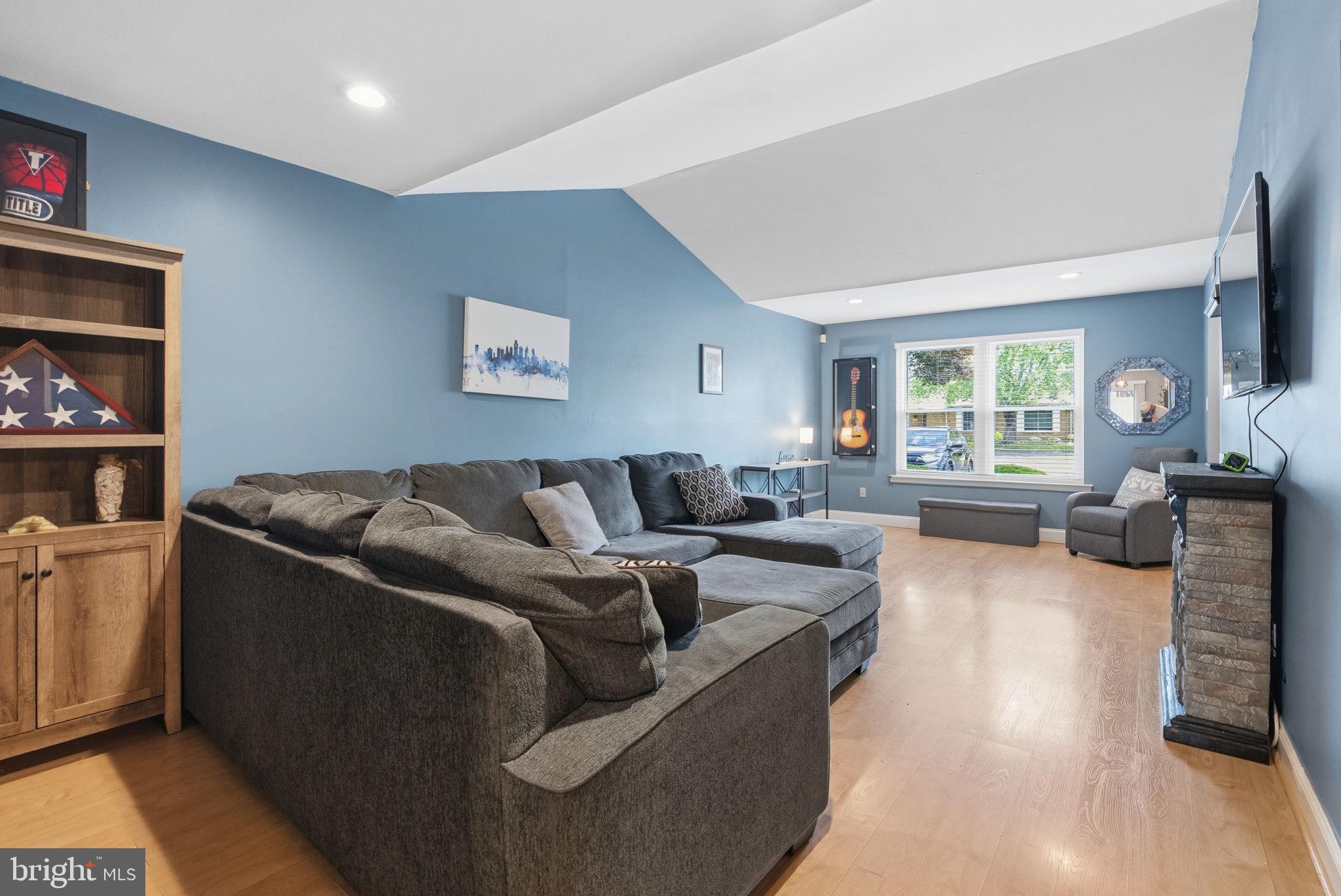 NESHAMINY VALLEY - Residential