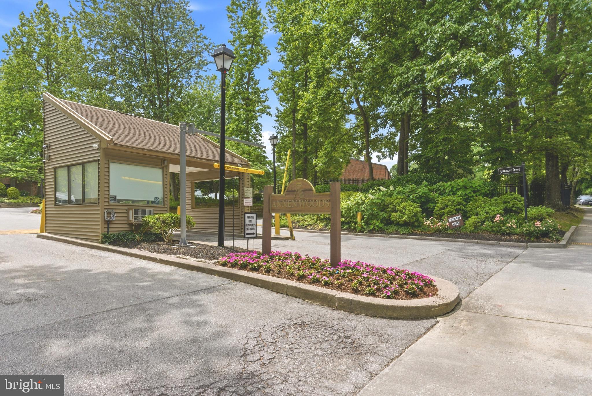 ANNEN WOODS - Residential