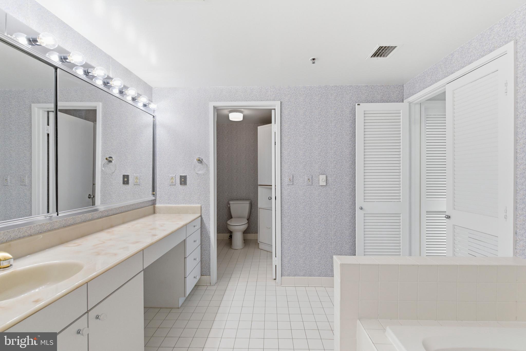 ANNEN WOODS - Residential