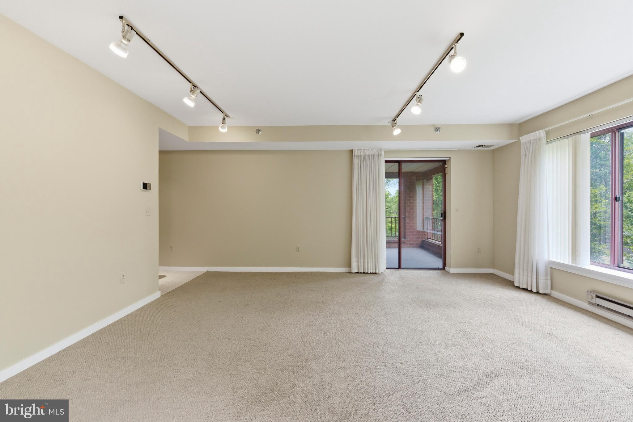 ANNEN WOODS - Residential