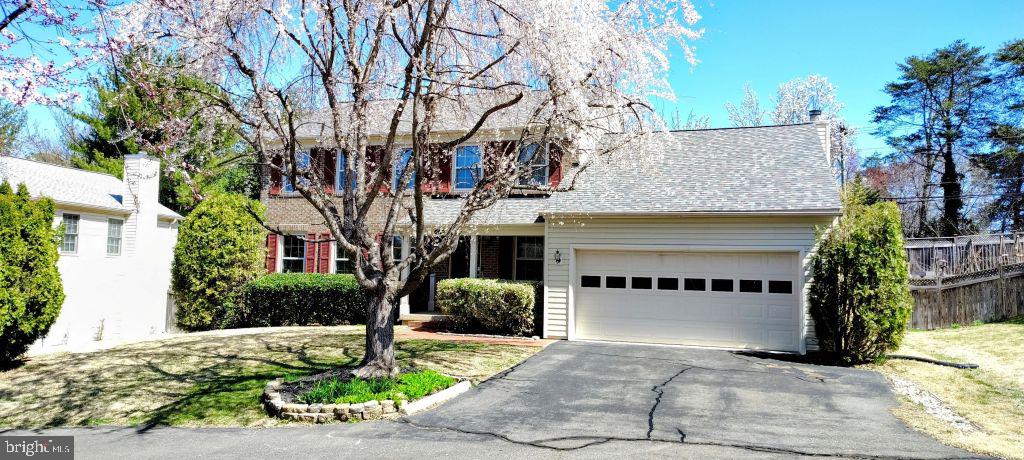 LAKEWOOD HILLS - Residential