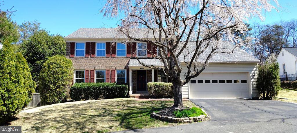 LAKEWOOD HILLS - Residential