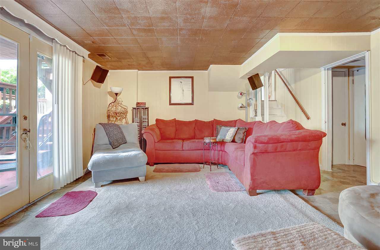 HAINES ACRES - Residential
