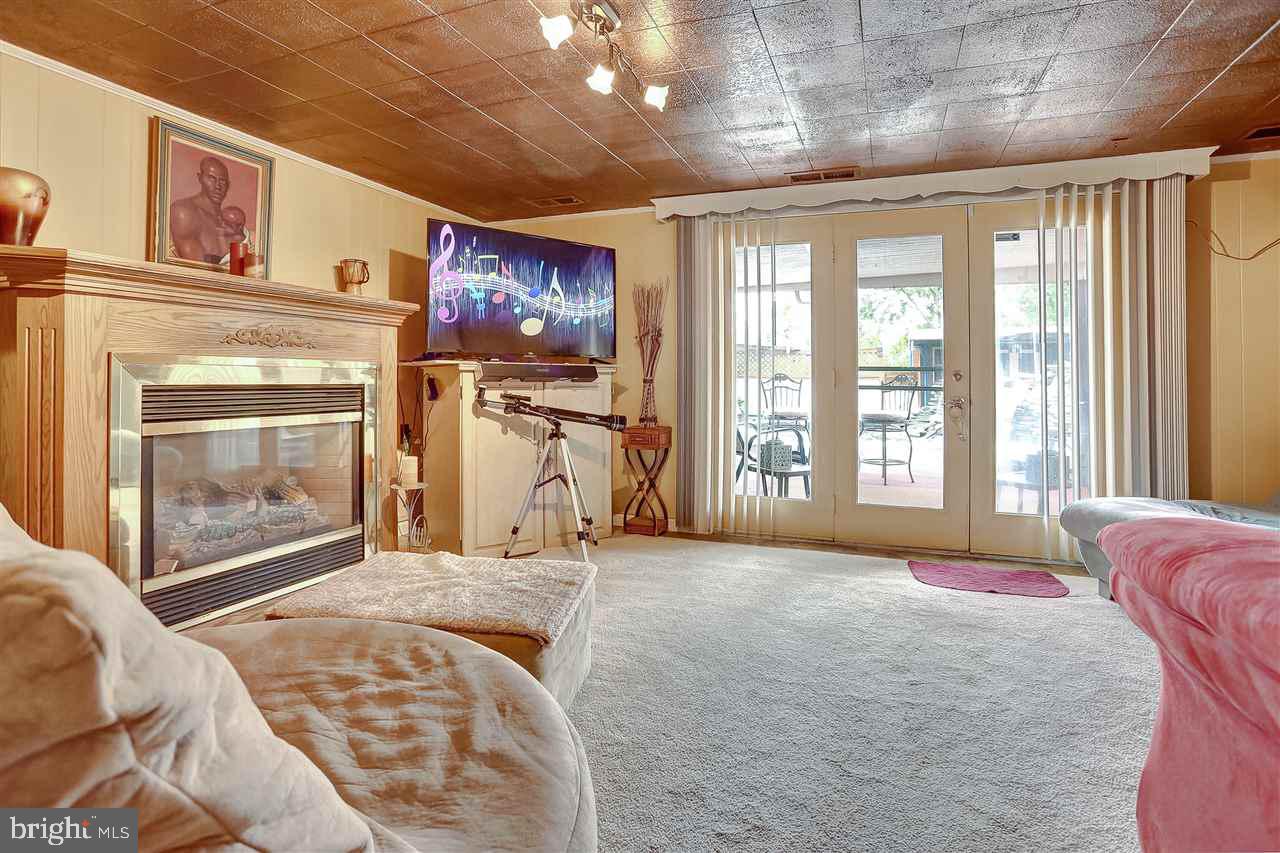 HAINES ACRES - Residential