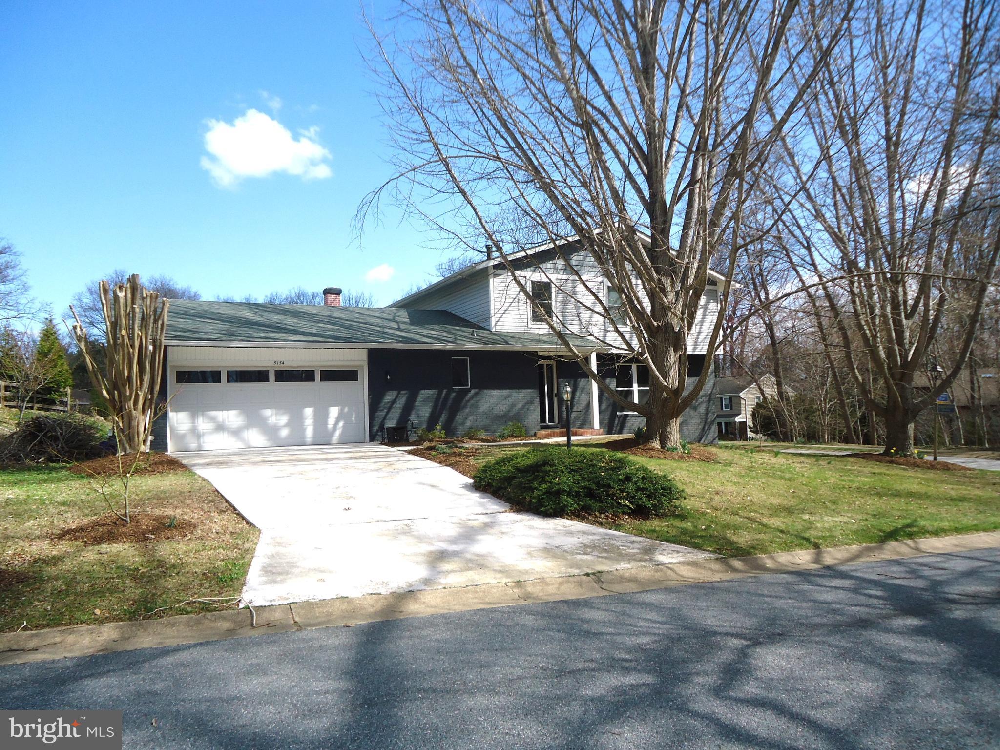 LONGFELLOW - Residential Lease