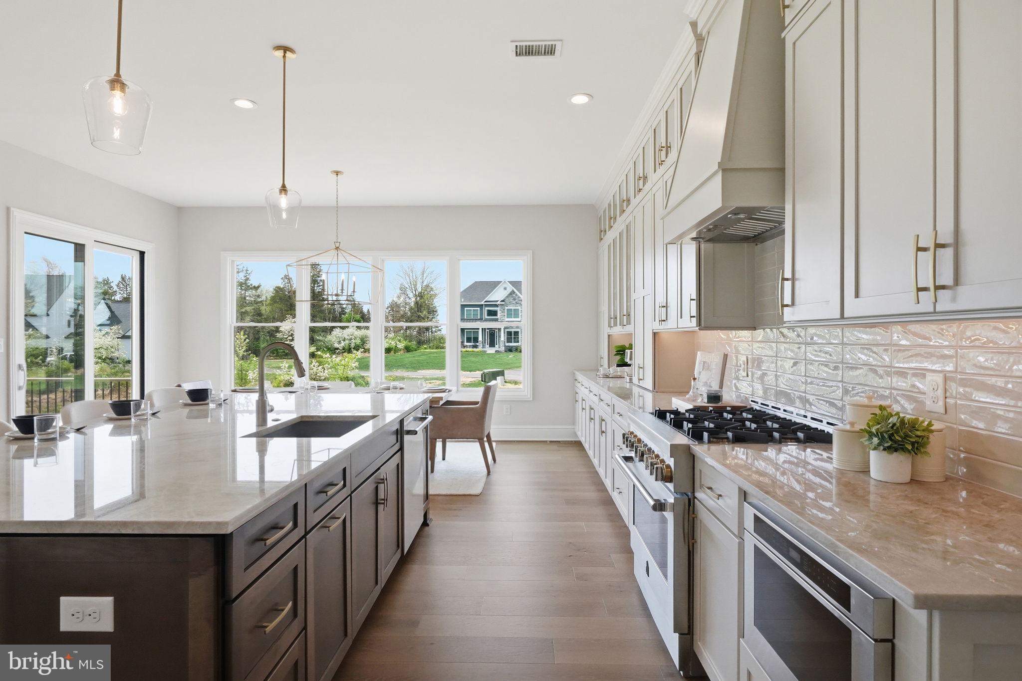 ENCLAVE AT GROVE - Residential