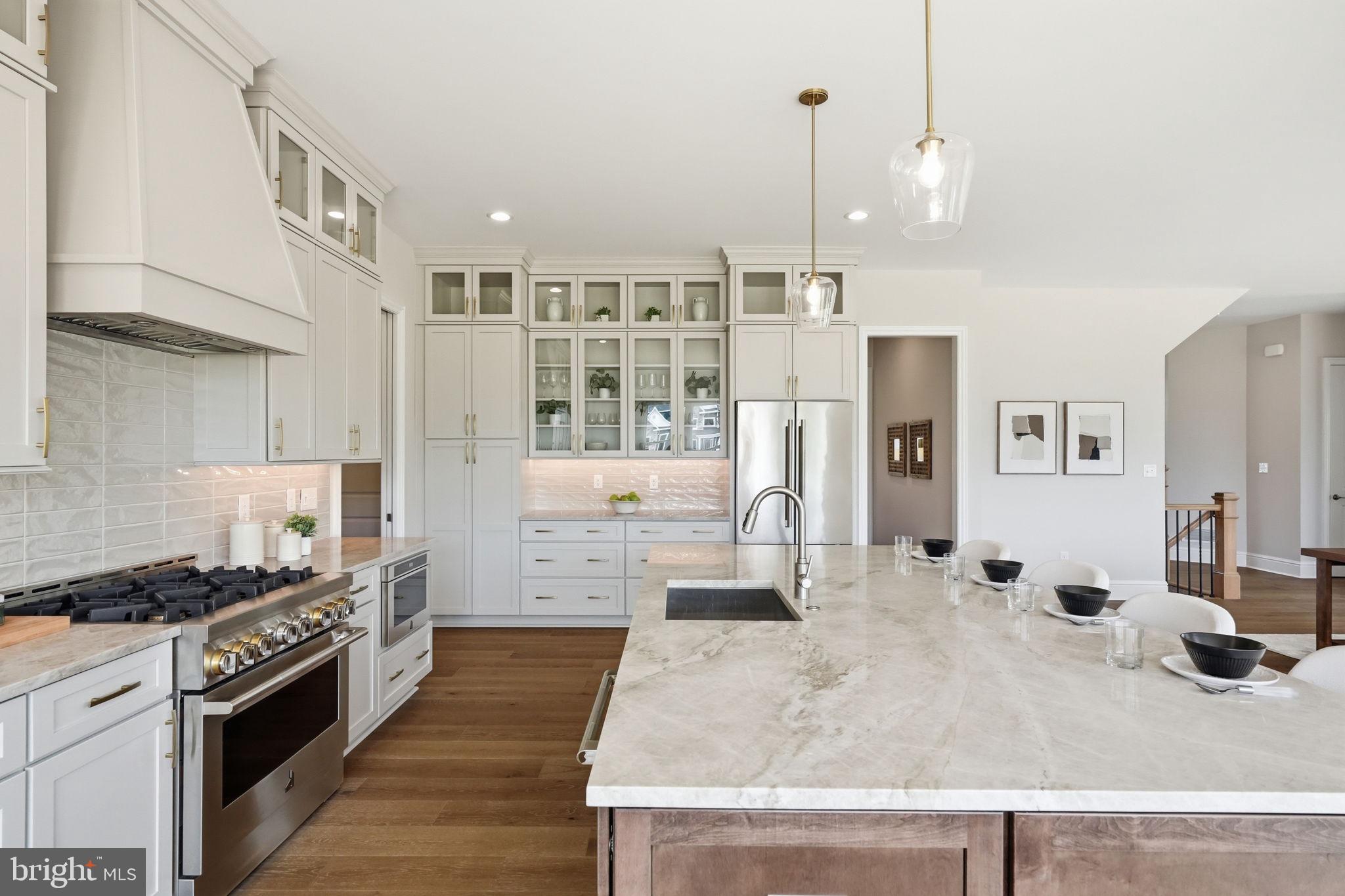 ENCLAVE AT GROVE - Residential