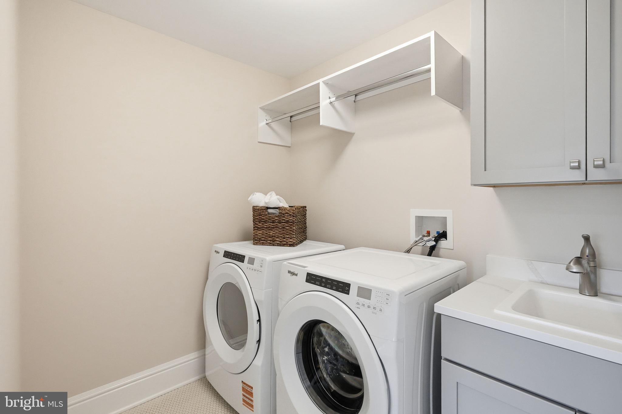 ENCLAVE AT GROVE - Residential