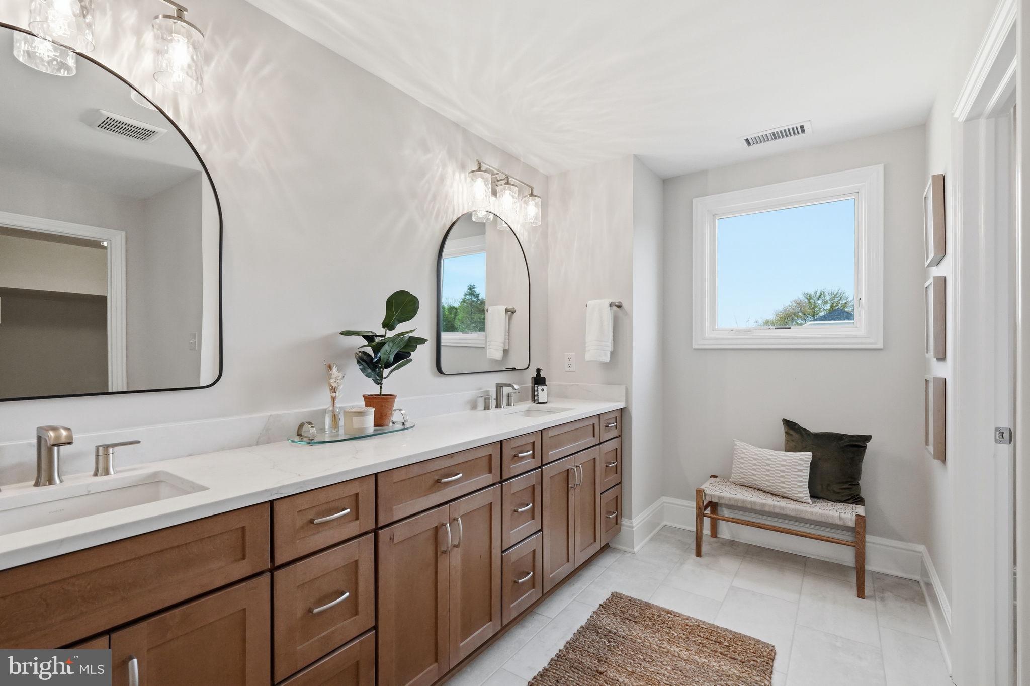 ENCLAVE AT GROVE - Residential