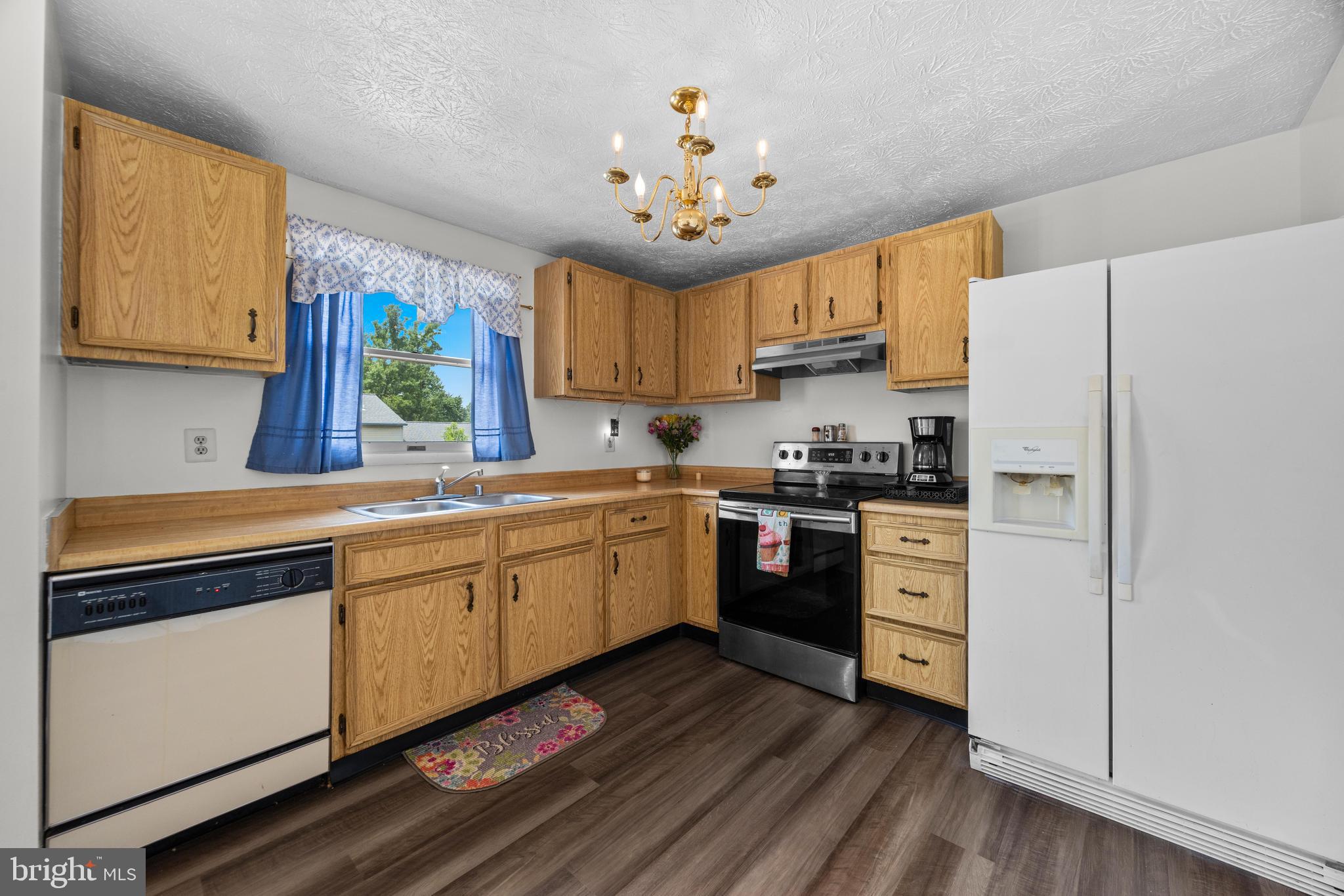 GOLDENTREE - Residential