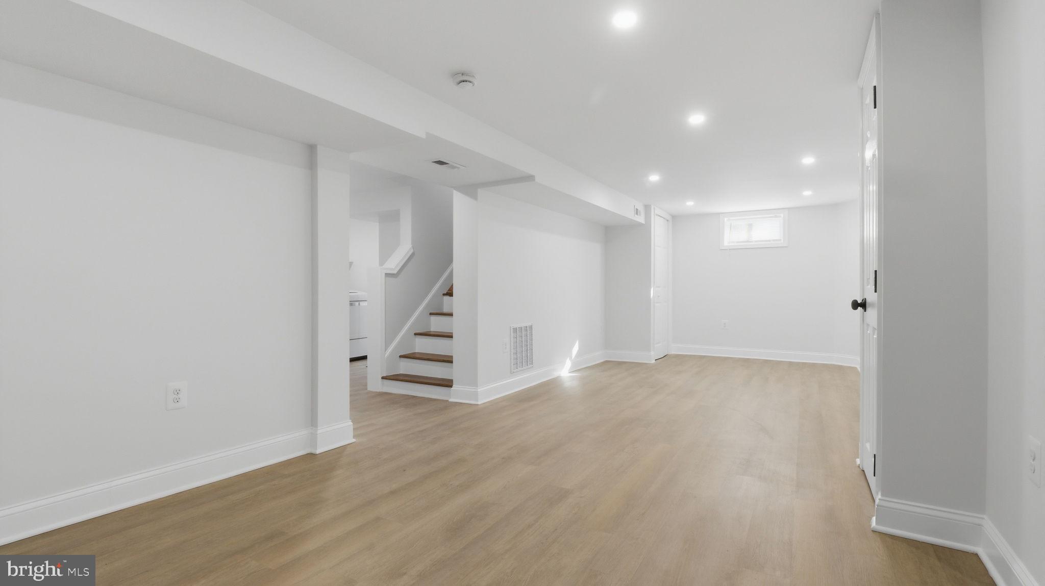 QUEENS CHAPEL MANOR - Residential