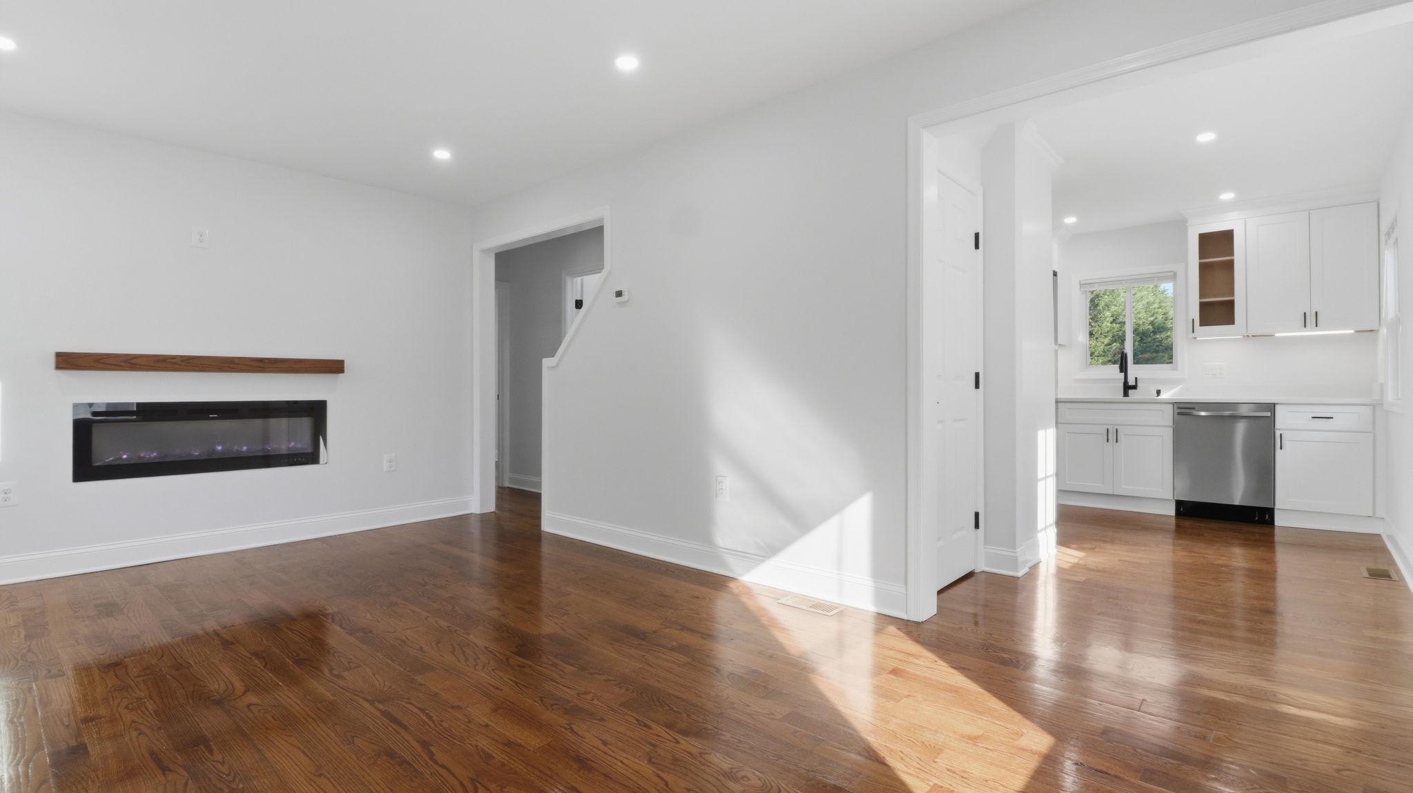 QUEENS CHAPEL MANOR - Residential