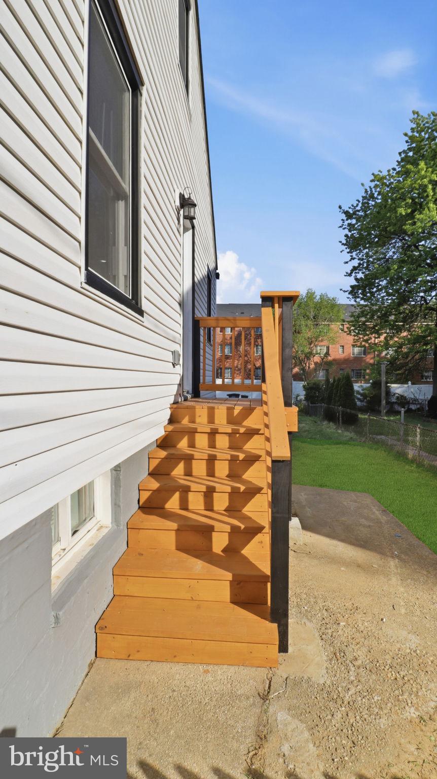 QUEENS CHAPEL MANOR - Residential