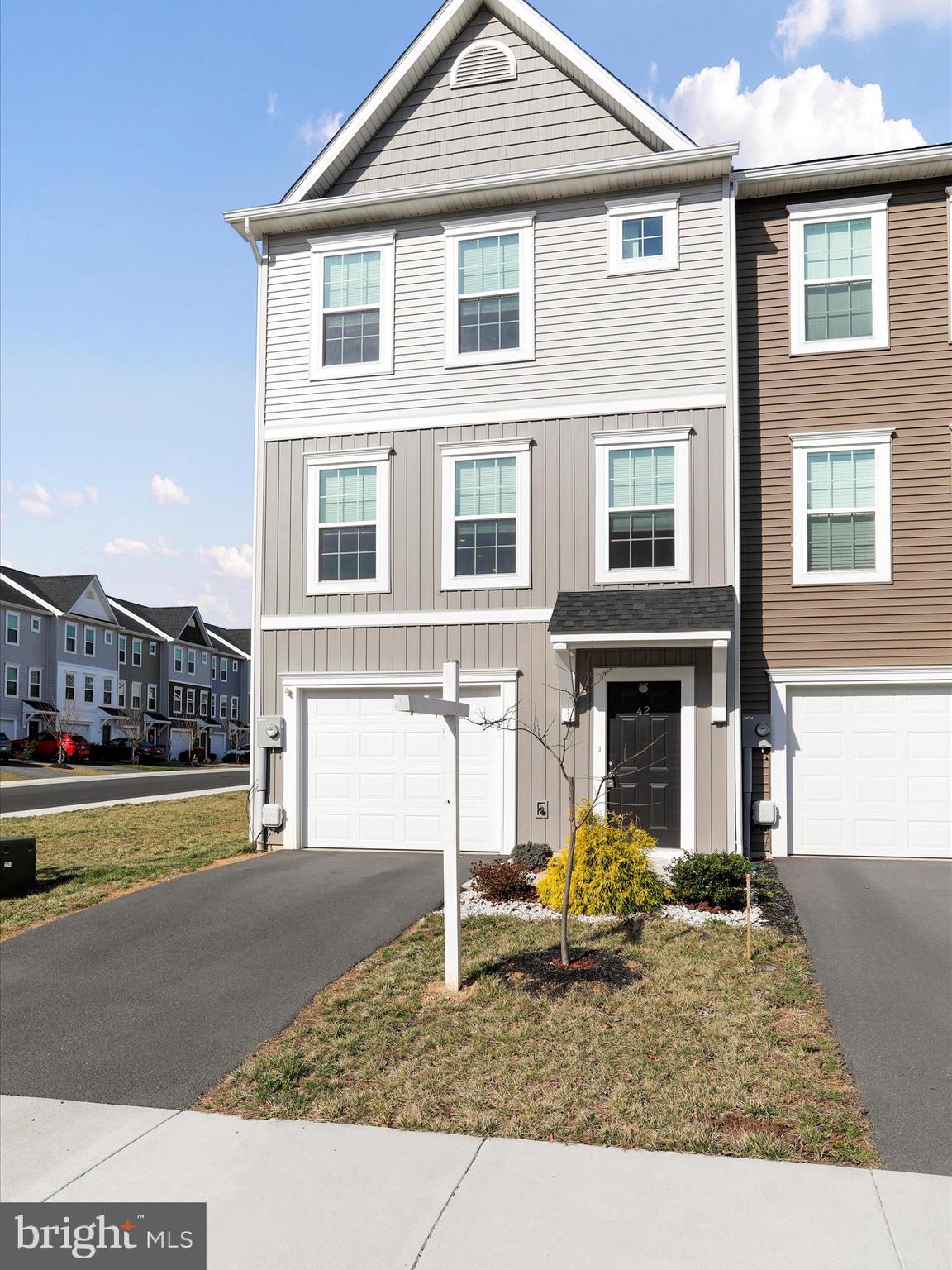 BRIDLE CREEK - Residential