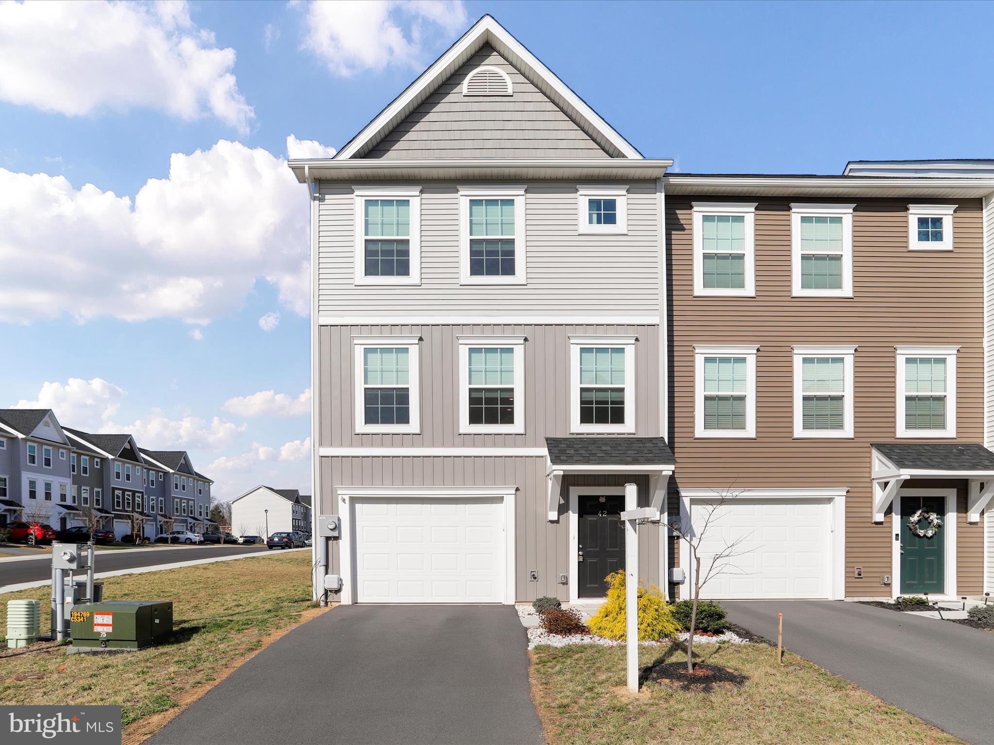 BRIDLE CREEK - Residential