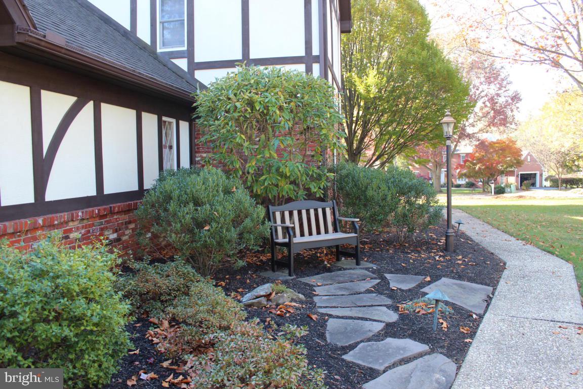 MONDAMIN PLACE - Residential