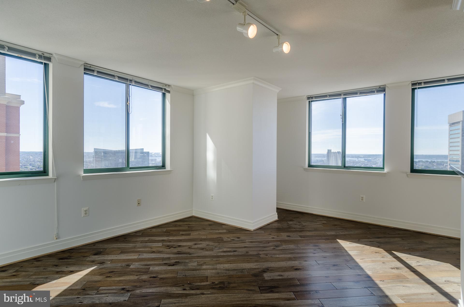 INNER HARBOR - Residential Lease