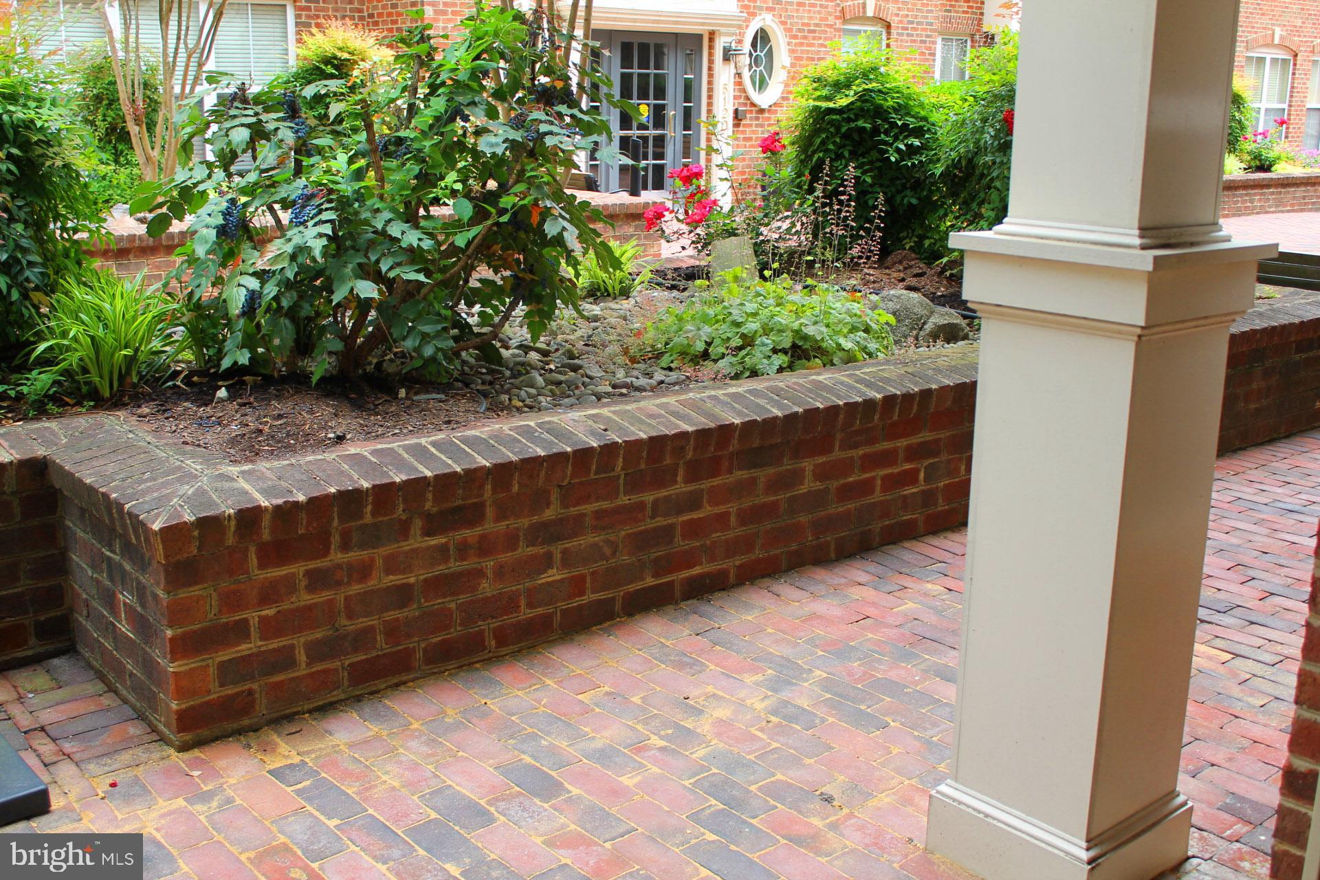 CARLTON PLACE - Residential Lease