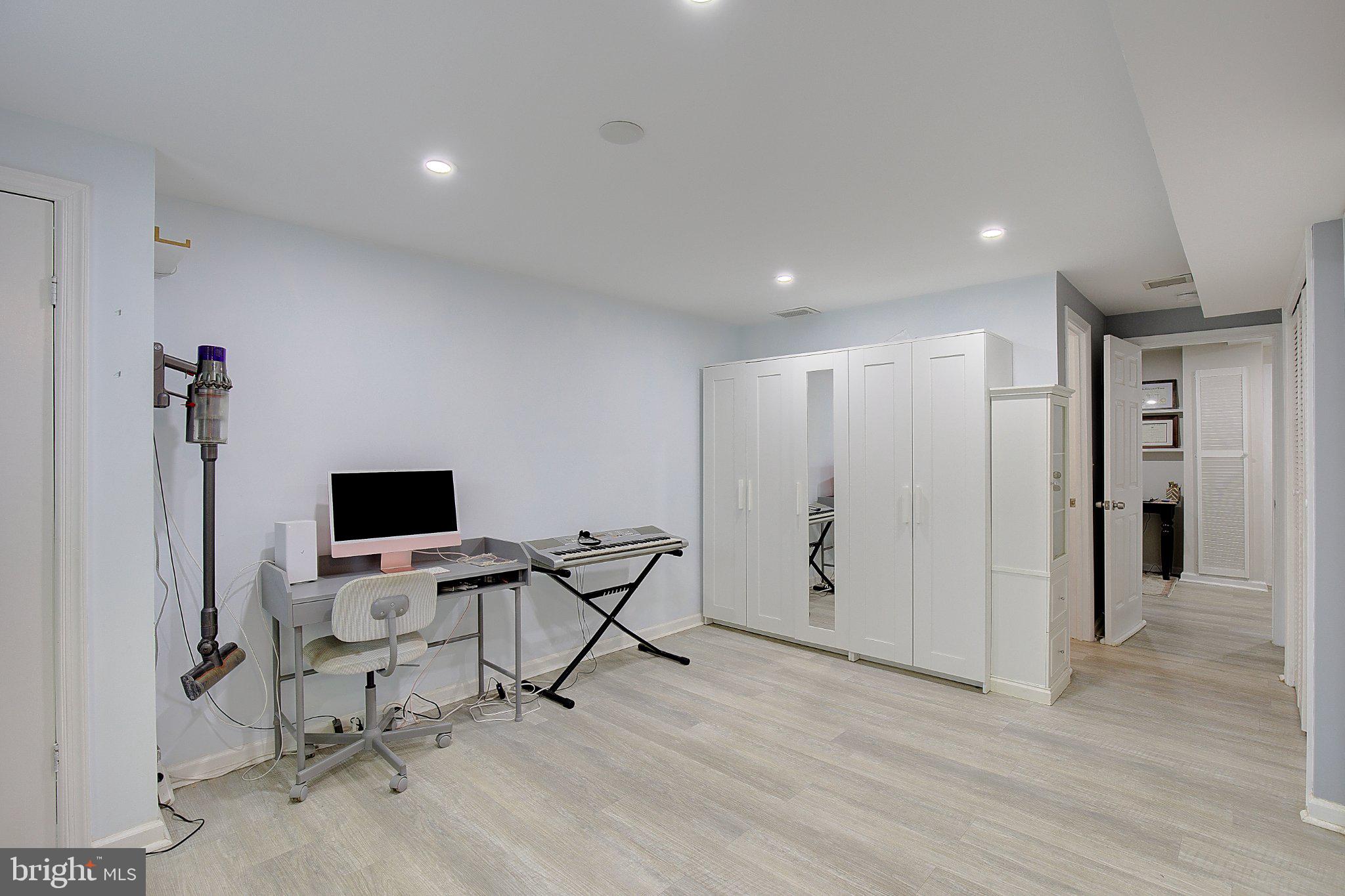TAKOMA PARK - Residential