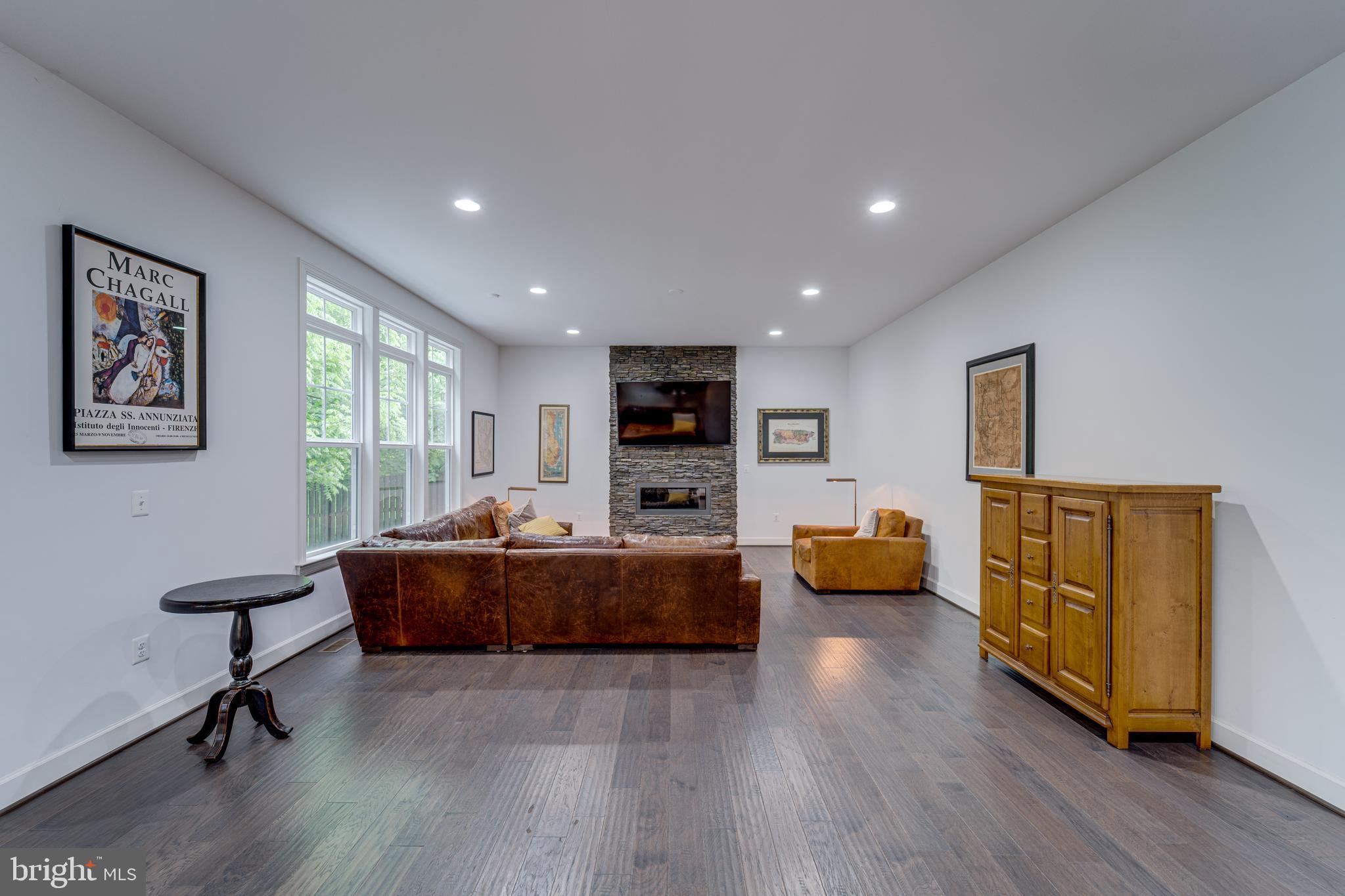 VIRGINIA FOREST - Residential