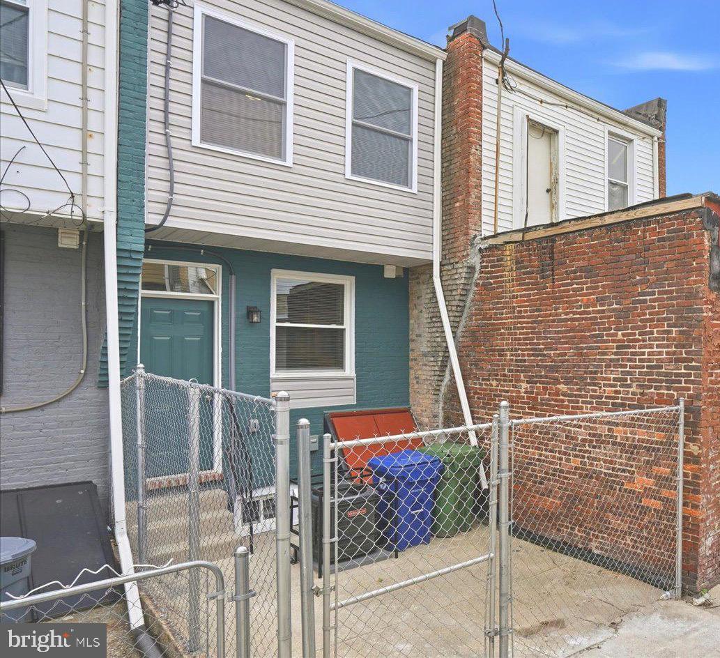 ELWOOD PARK - Residential