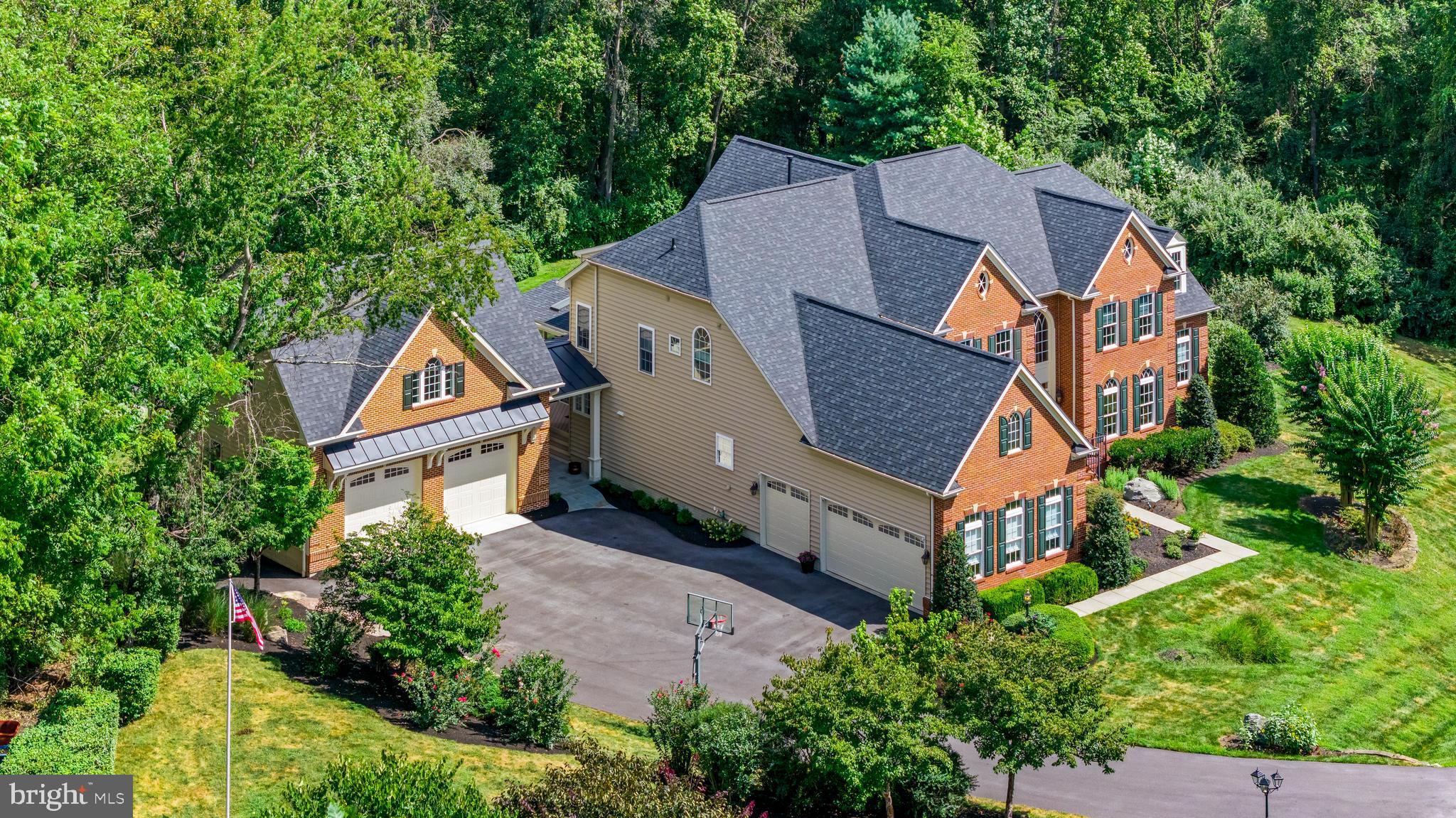 LAKE FOREST - Residential