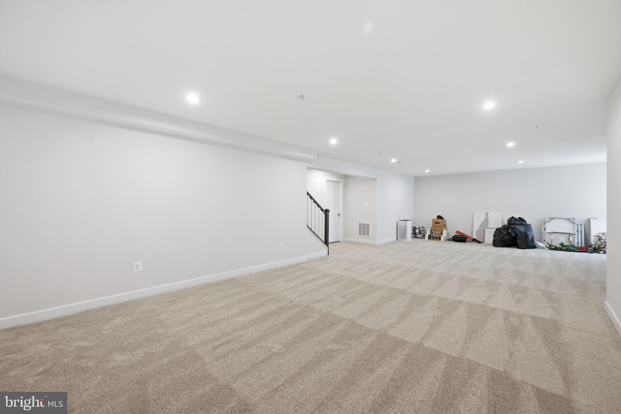TWO RIVERS - Residential