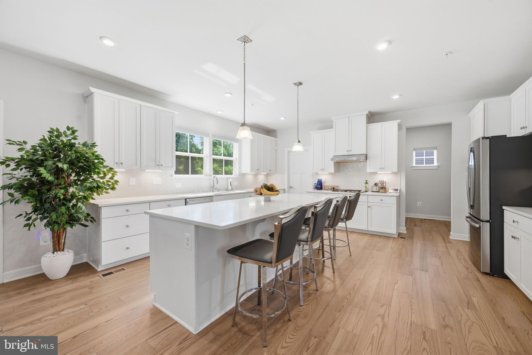 TWO RIVERS - Residential