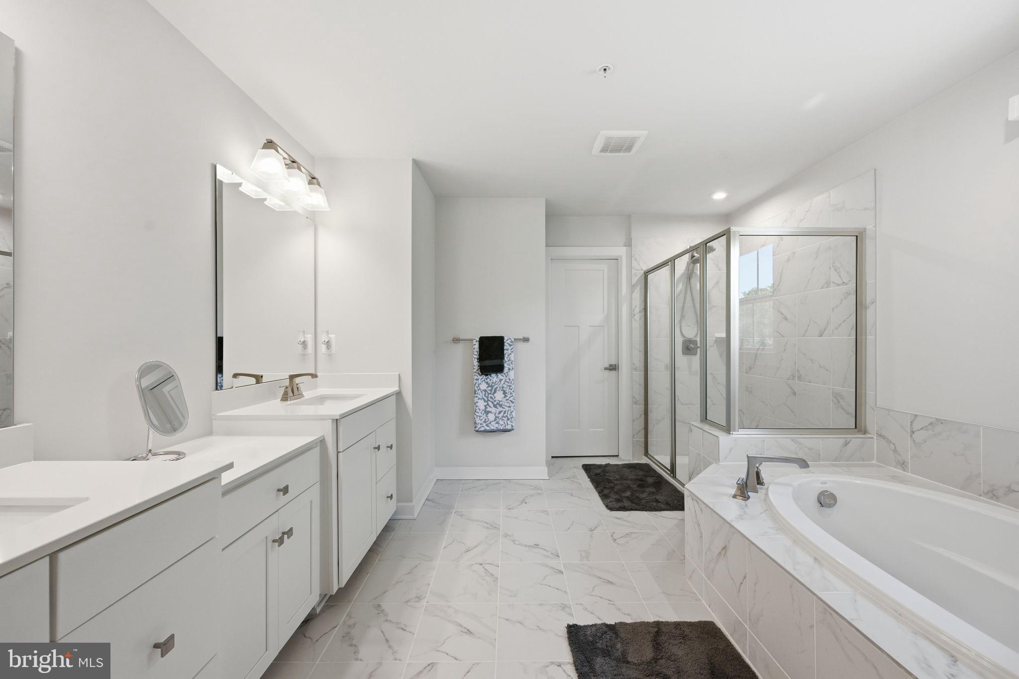 TWO RIVERS - Residential