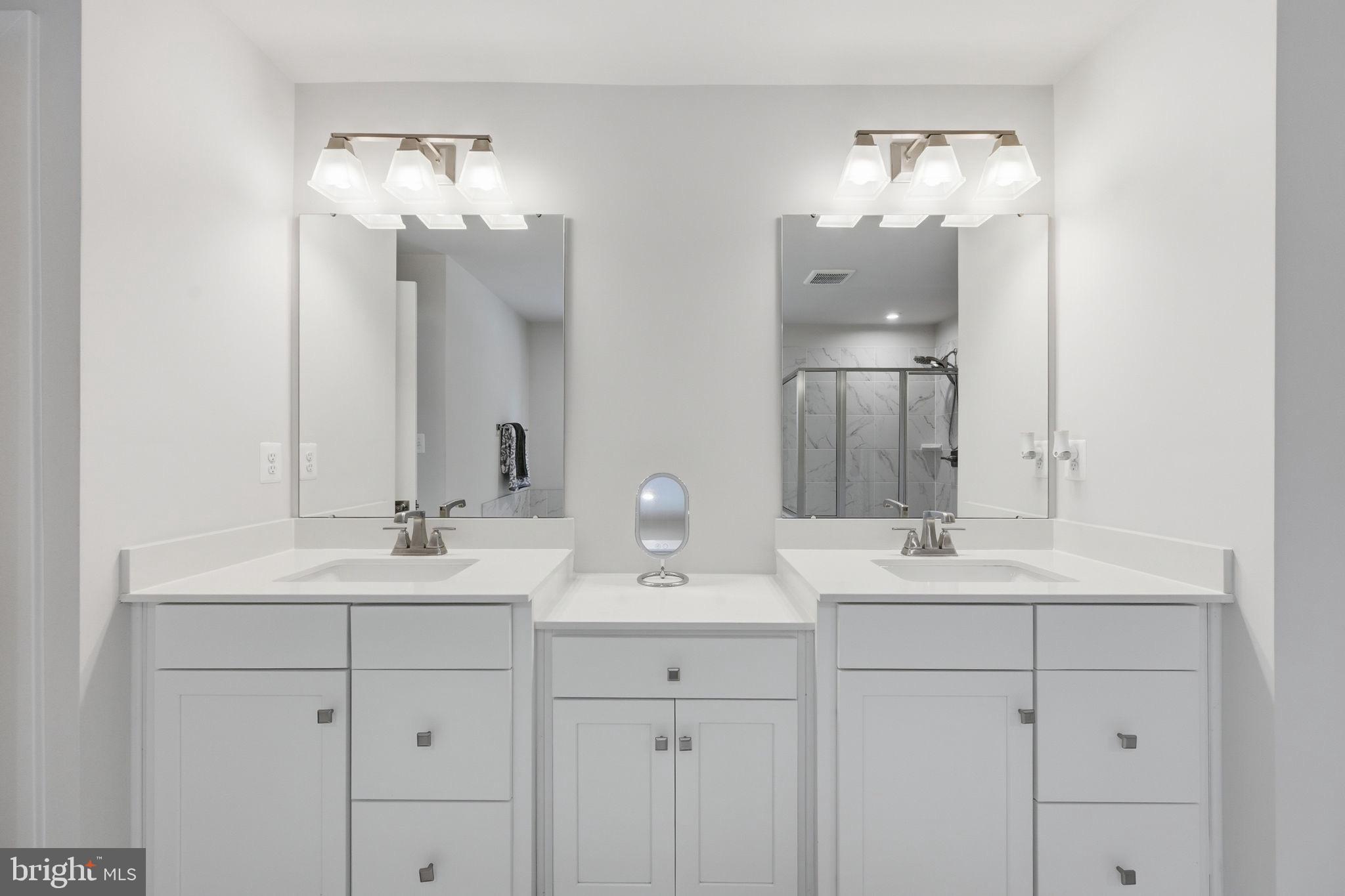 TWO RIVERS - Residential