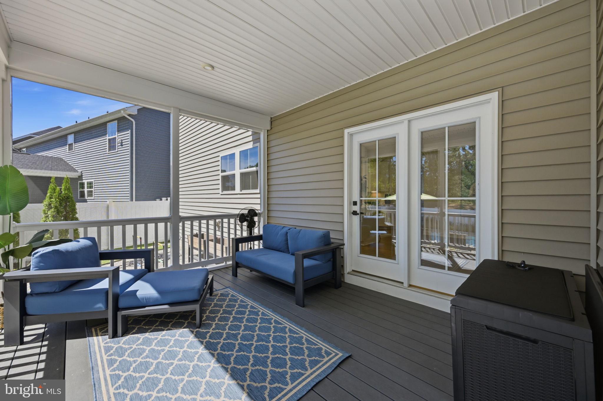 TWO RIVERS - Residential