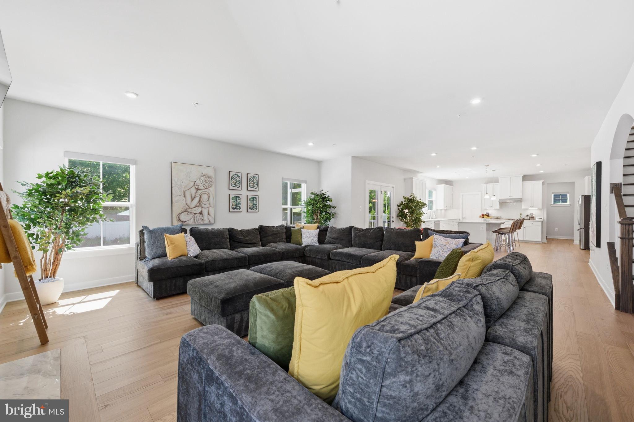 TWO RIVERS - Residential