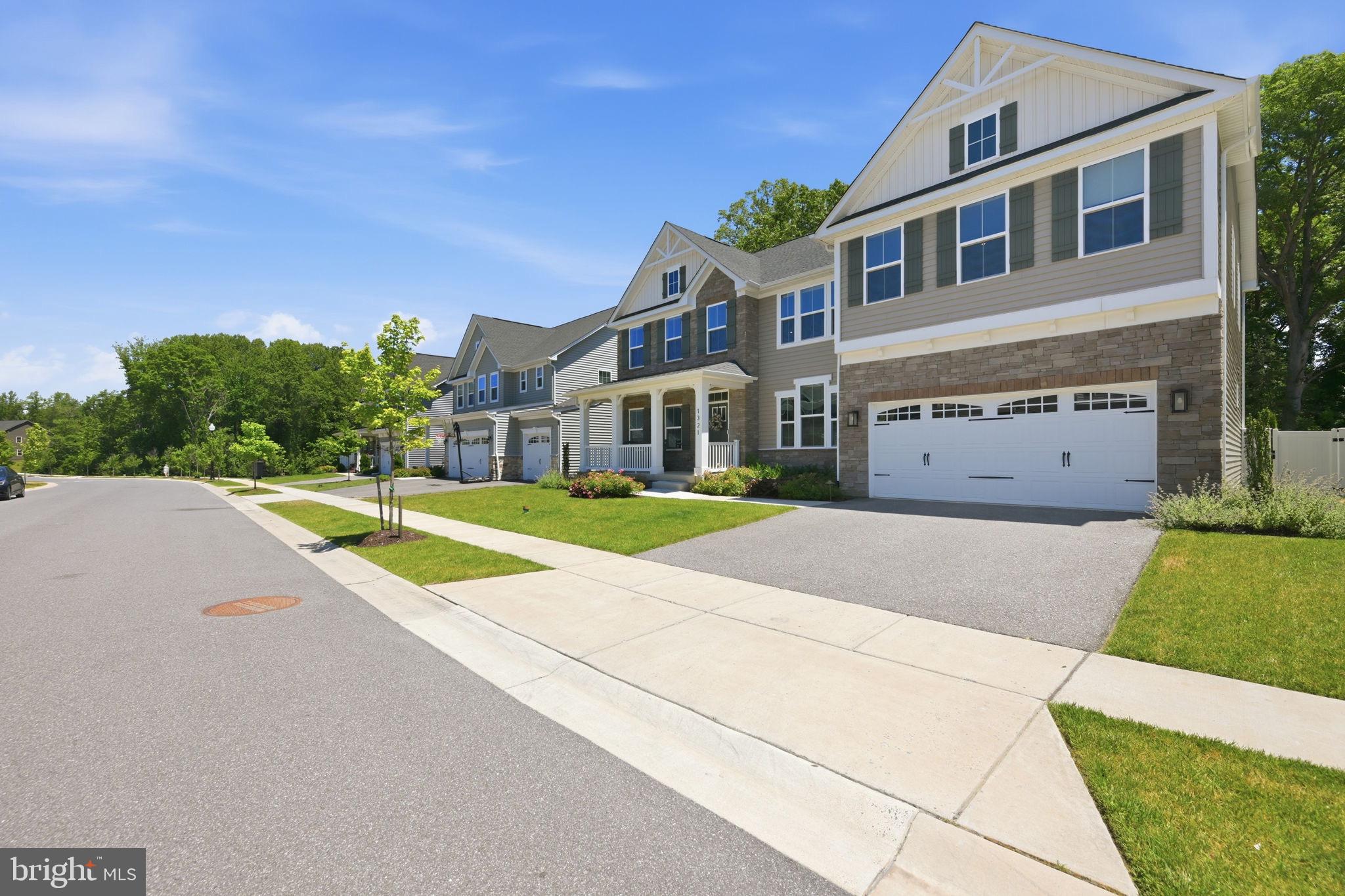 TWO RIVERS - Residential