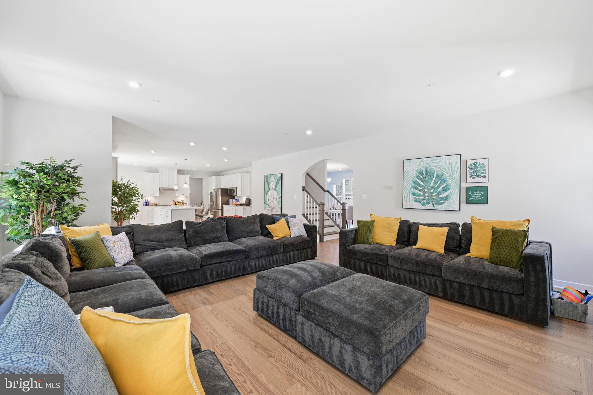 TWO RIVERS - Residential