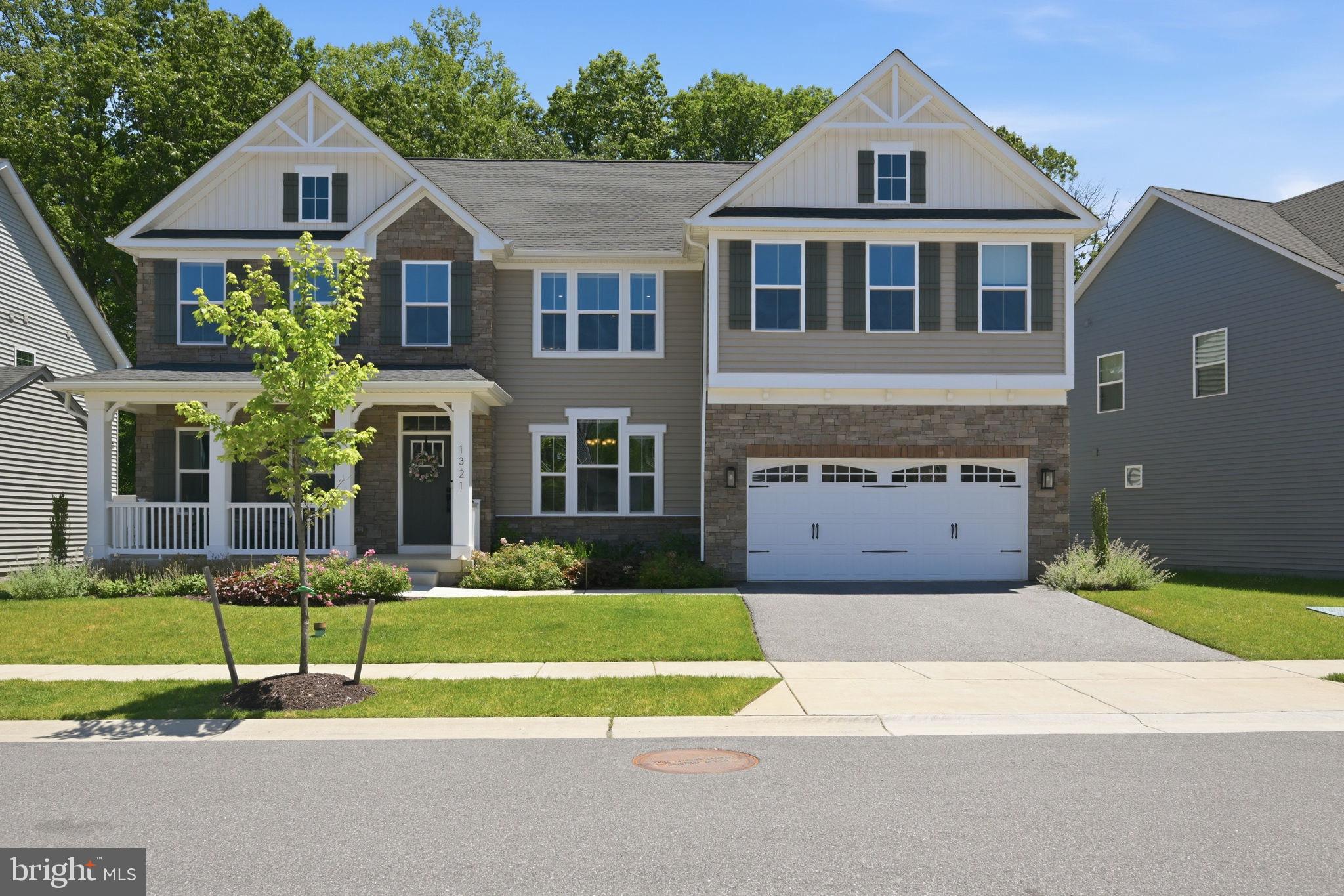 TWO RIVERS - Residential