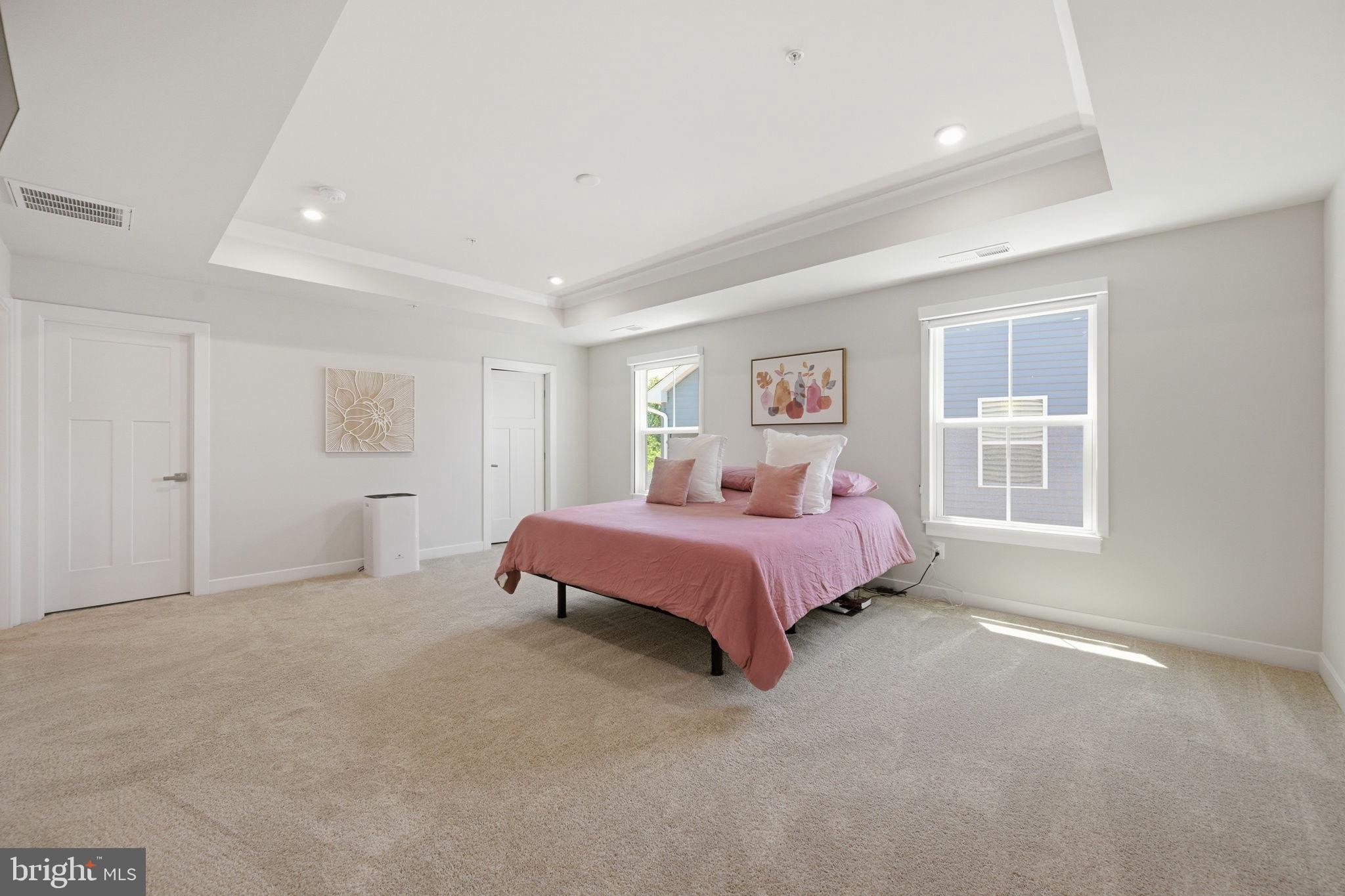 TWO RIVERS - Residential