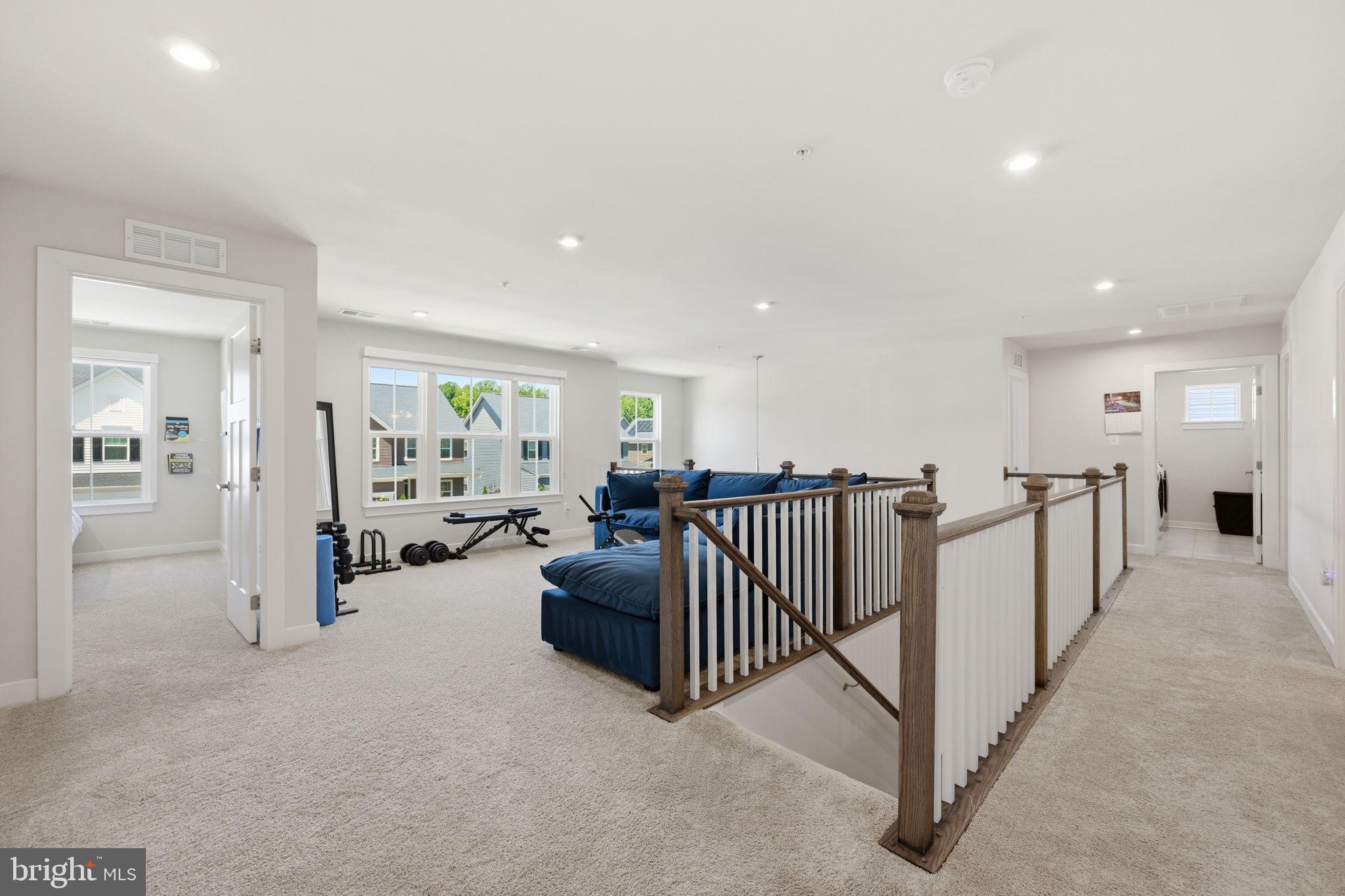 TWO RIVERS - Residential