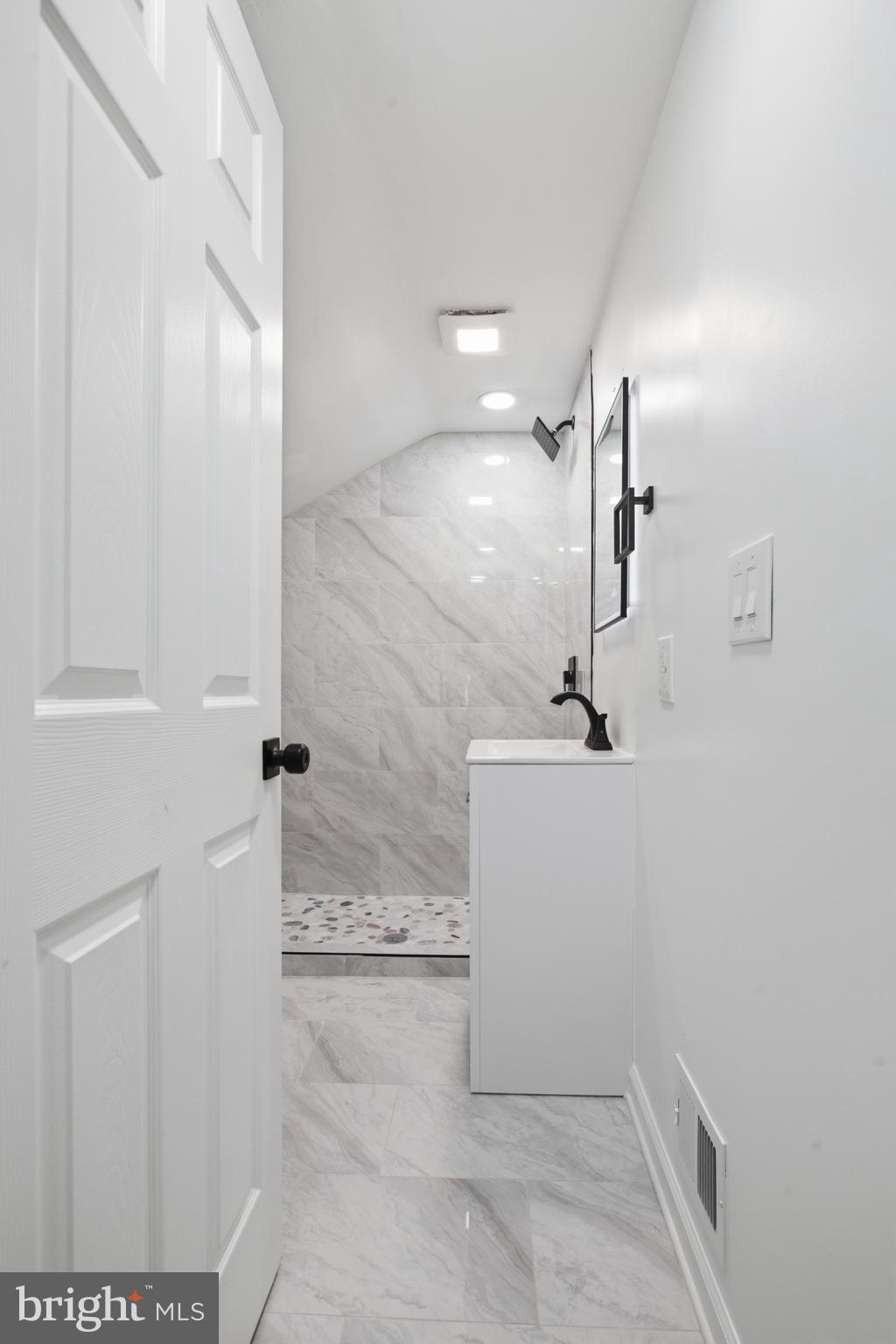 HOLLYWOOD - Residential