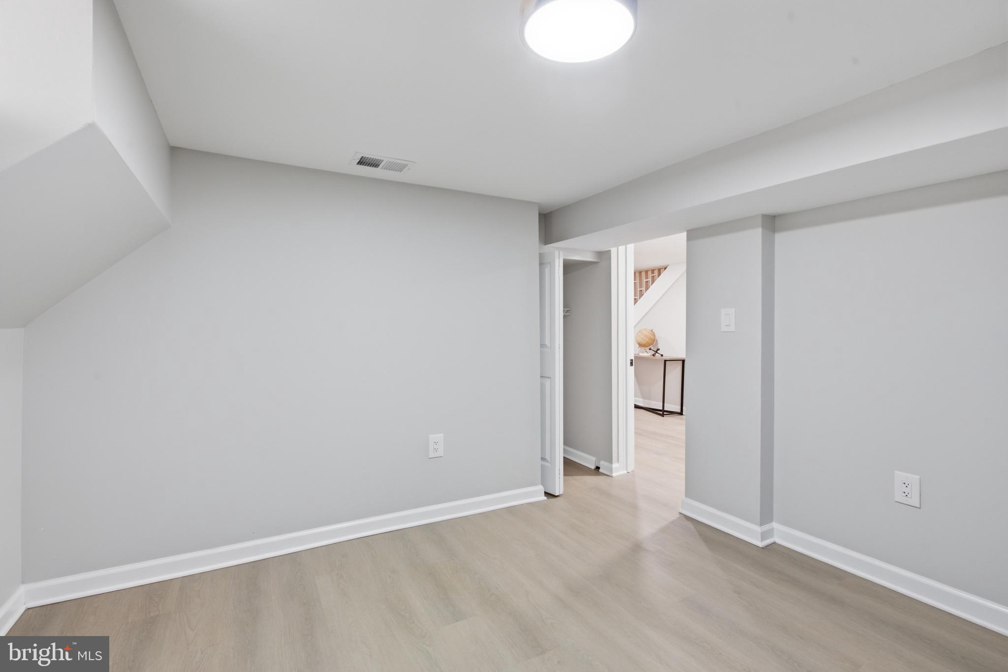 HOLLYWOOD - Residential